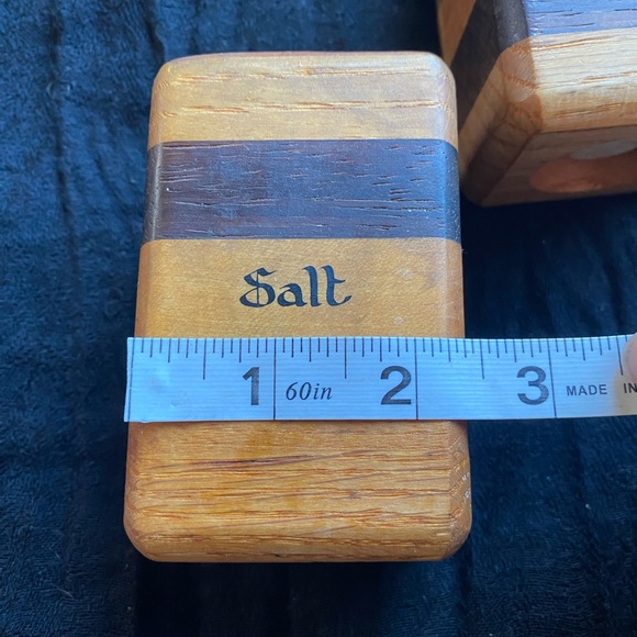 VTG Mid Century Handcrafted Wooden Pepper and Salt Shaker Set! - Picture 7 of 8